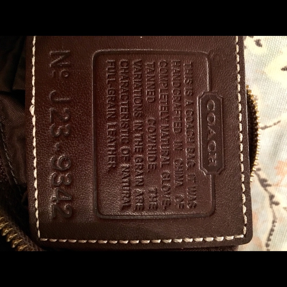 Vintage Coach Brown Leather Purse - Picture 2 of 3